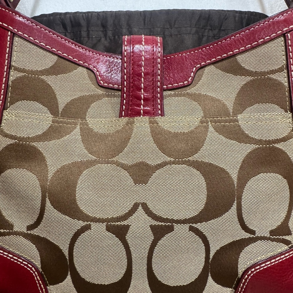 Vintage COACH Hampton Signature Monogram Shoulder Bag With Red Leather Handbag - Picture 8 of 16